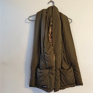 Steve Madden Fleece-Lined Pocket Scarf — Army Green with Animal Print Lining